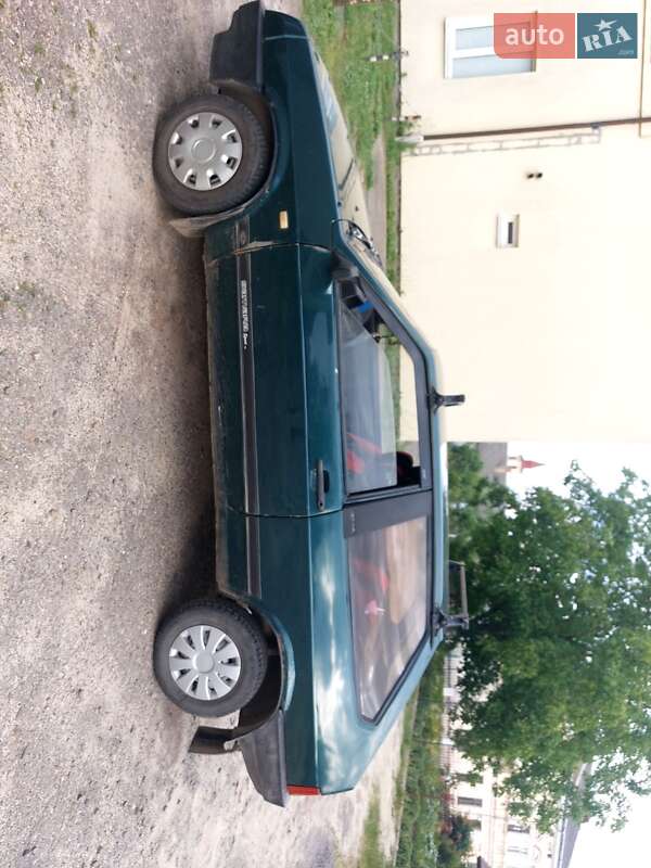 Хетчбек ВАЗ / Lada 2108 1991 в Городку