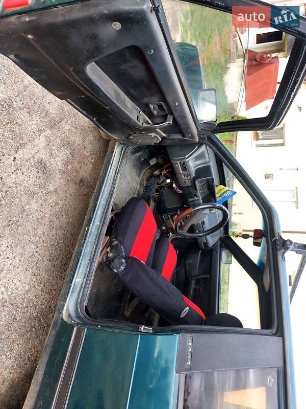 Хетчбек ВАЗ / Lada 2108 1991 в Городку