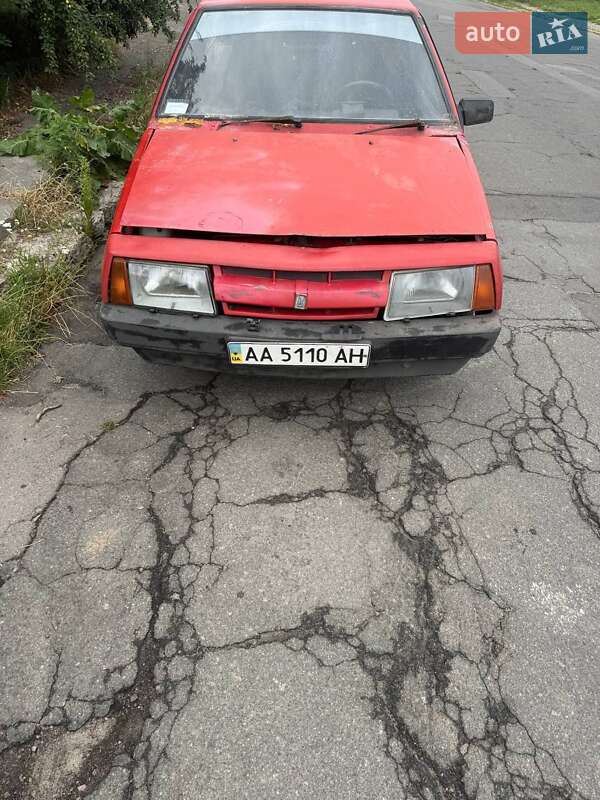 Хэтчбек ВАЗ / Lada 2108 1989 в Киеве