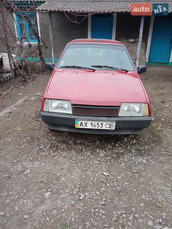 Хэтчбек ВАЗ / Lada 2108 1992 в Сокирянах фото Хэтчбек ВАЗ / Lada 2108 1992 в Сокирянах