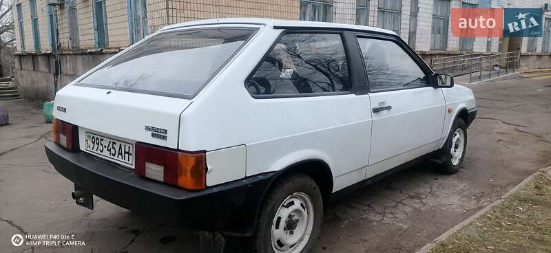 Хэтчбек ВАЗ / Lada 2108 1987 в Кривом Роге