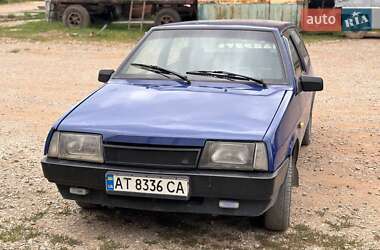 Хетчбек ВАЗ 2108 1990 в Надвірній