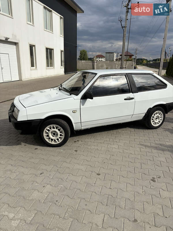 Хетчбек ВАЗ / Lada 2108 1987 в Києві