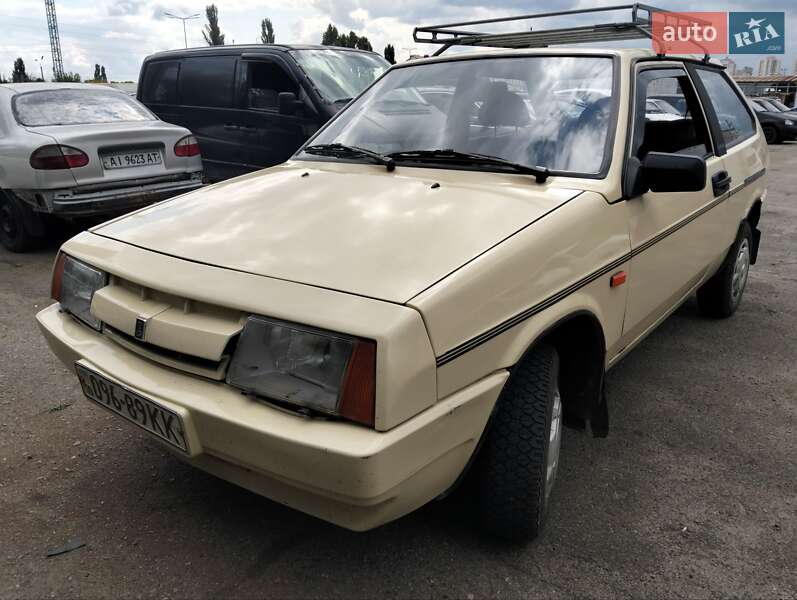 Хэтчбек ВАЗ 2108 1988 в 