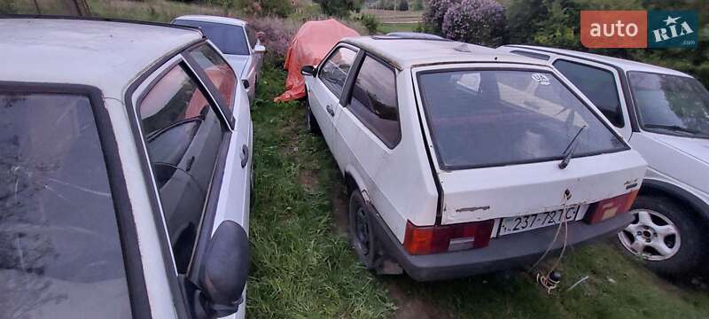 Хетчбек ВАЗ / Lada 2108 1986 в Львові фото 5 Хетчбек ВАЗ / Lada 2108 1986 в Львові