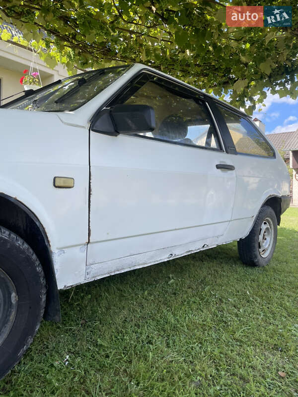 Хэтчбек ВАЗ / Lada 2108 1993 в Львове