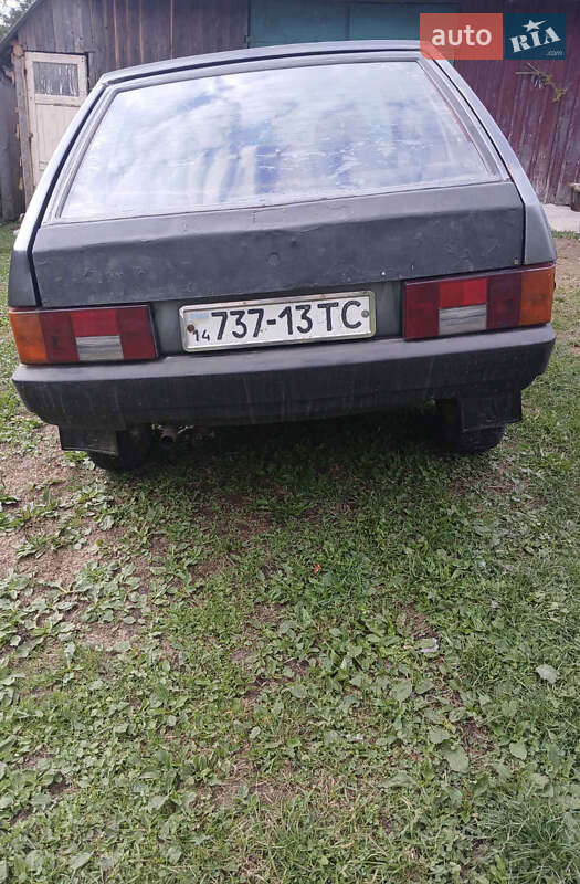 Хэтчбек ВАЗ / Lada 2108 1992 в Сколе фото 3 Хэтчбек ВАЗ / Lada 2108 1992 в Сколе