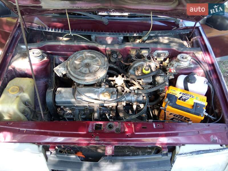 Хэтчбек ВАЗ / Lada 2108 1993 в Барвенкове