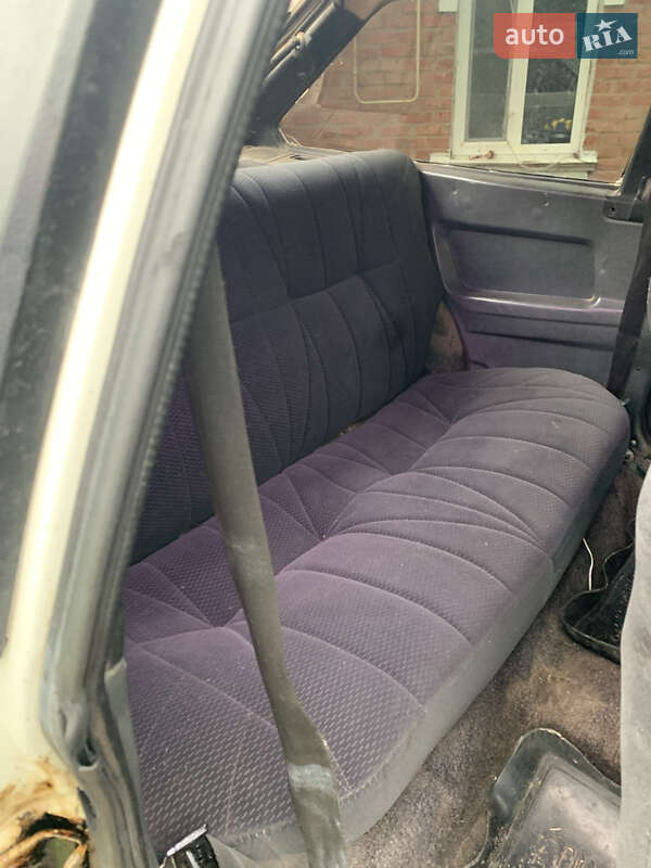 Хэтчбек ВАЗ / Lada 2108 1986 в Ильинцах фото 6 Хэтчбек ВАЗ / Lada 2108 1986 в Ильинцах