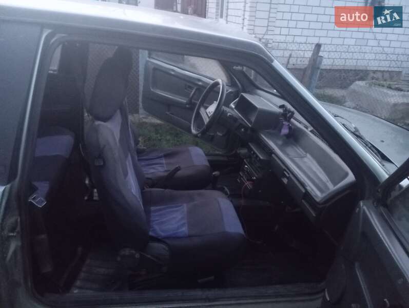 Хэтчбек ВАЗ / Lada 2108 1993 в Гайвороне