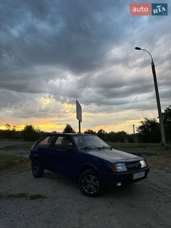 Хэтчбек ВАЗ 2108 1989 в 