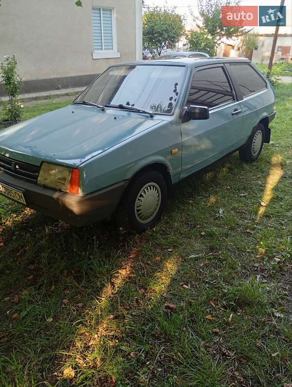 Хэтчбек ВАЗ / Lada 2108 1990 в Хотине