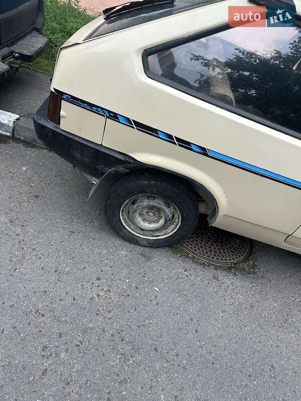 Хэтчбек ВАЗ / Lada 2108 1987 в Стрые