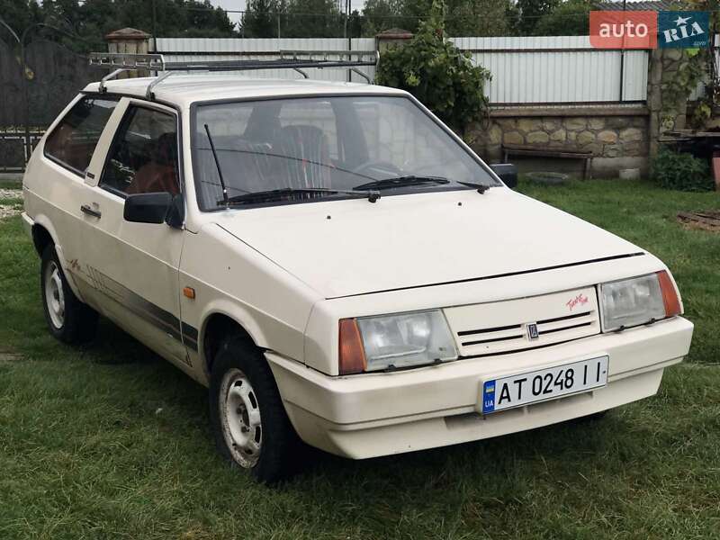 Хэтчбек ВАЗ / Lada 2108 1989 в Ивано-Франковске