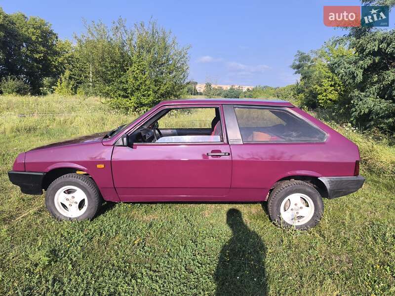 Хэтчбек ВАЗ / Lada 2108 1989 в Гадяче