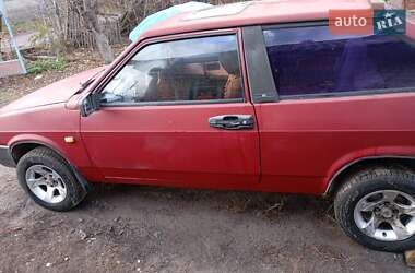 Хэтчбек ВАЗ 2108 1992 в 
