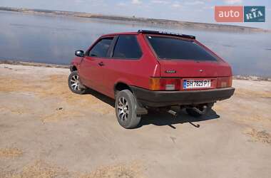 Хэтчбек ВАЗ 2108 1987 в 