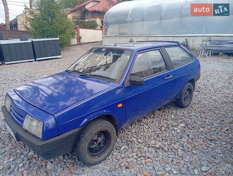 Хэтчбек ВАЗ 2108 1988 в 