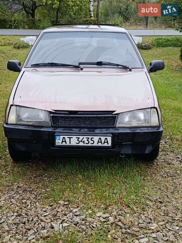 Хэтчбек ВАЗ / Lada 2108 1995 в Вижнице фото 10 Хэтчбек ВАЗ / Lada 2108 1995 в Вижнице