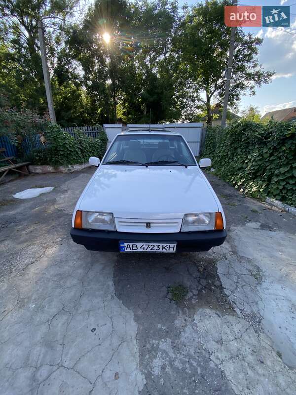 Хэтчбек ВАЗ / Lada 2108 1992 в Виннице