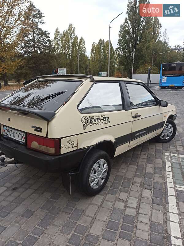 Хэтчбек ВАЗ / Lada 2108 1987 в Горишних Плавнях