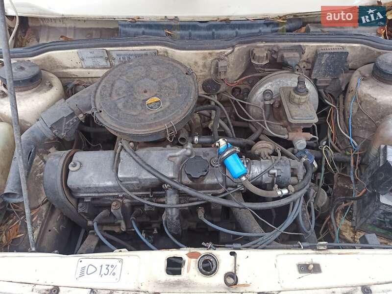 Хэтчбек ВАЗ / Lada 2108 1987 в Горишних Плавнях
