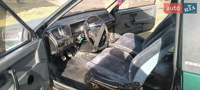 Хэтчбек ВАЗ / Lada 2108 1986 в Остроге фото 15 Хэтчбек ВАЗ / Lada 2108 1986 в Остроге