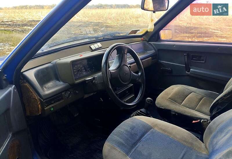 Хэтчбек ВАЗ / Lada 2108 1990 в Хороле