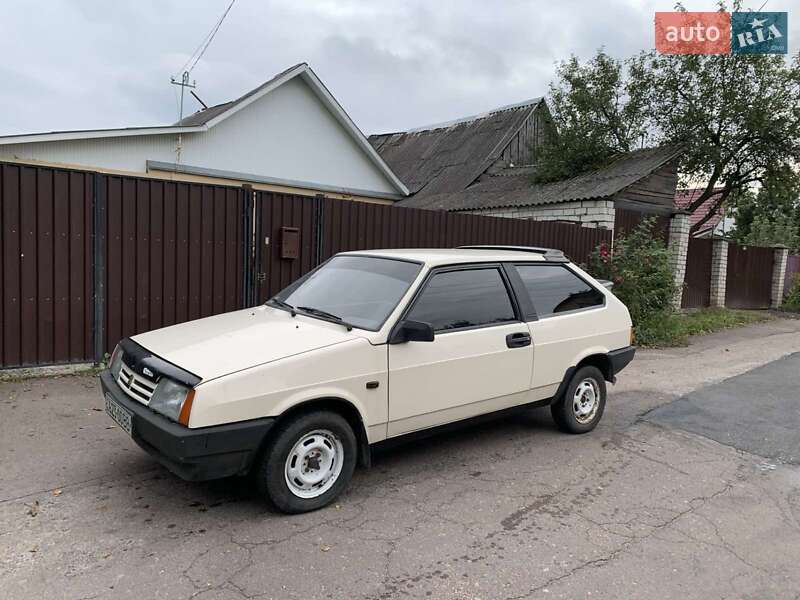 Хэтчбек ВАЗ / Lada 2108 1996 в Житомире фото 5 Хэтчбек ВАЗ / Lada 2108 1996 в Житомире