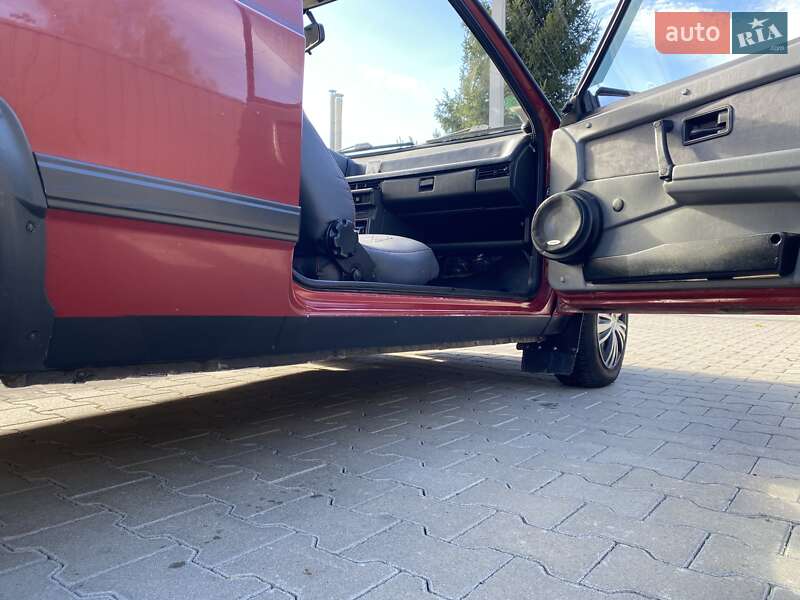 Хэтчбек ВАЗ / Lada 2108 1990 в Черновцах