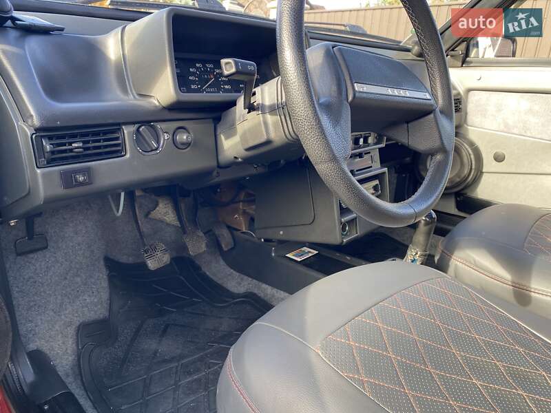 Хэтчбек ВАЗ / Lada 2108 1990 в Черновцах