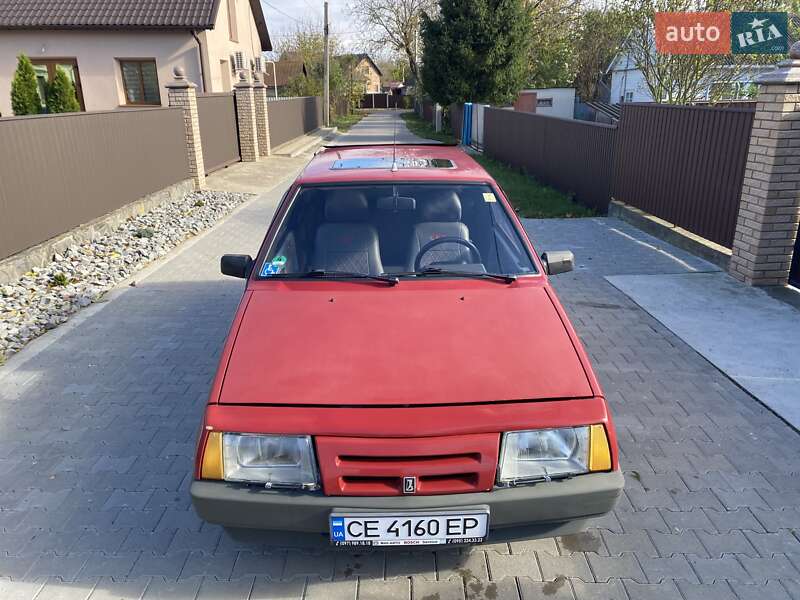 Хэтчбек ВАЗ / Lada 2108 1990 в Черновцах