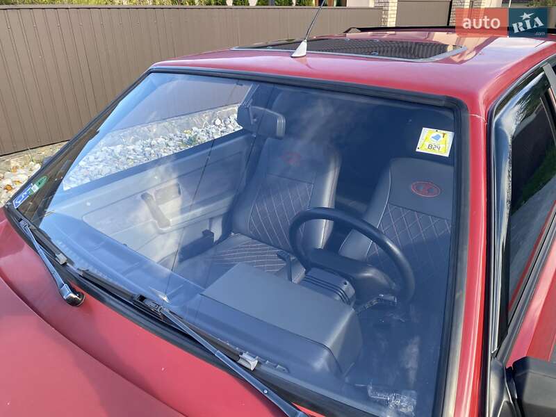 Хэтчбек ВАЗ / Lada 2108 1990 в Черновцах