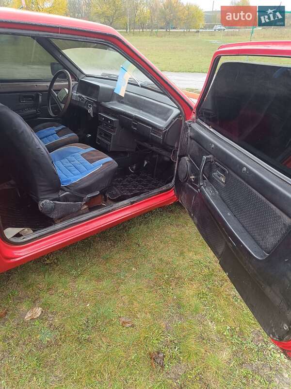 Хетчбек ВАЗ / Lada 2108 1987 в Ромнах фото 11 Хетчбек ВАЗ / Lada 2108 1987 в Ромнах