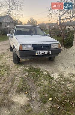 Хэтчбек ВАЗ 2108 1990 в Николаеве