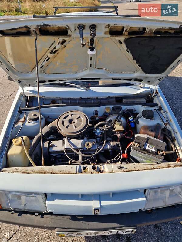 Хэтчбек ВАЗ / Lada 2108 1986 в Черкассах фото 4 Хэтчбек ВАЗ / Lada 2108 1986 в Черкассах