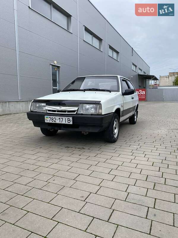 Хетчбек ВАЗ / Lada 2108 1988 в Івано-Франківську фото 11 Хетчбек ВАЗ / Lada 2108 1988 в Івано-Франківську