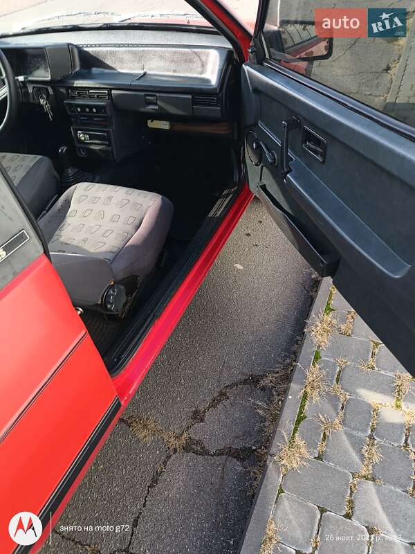 Хэтчбек ВАЗ / Lada 2108 1992 в Казатине фото 6 Хэтчбек ВАЗ / Lada 2108 1992 в Казатине