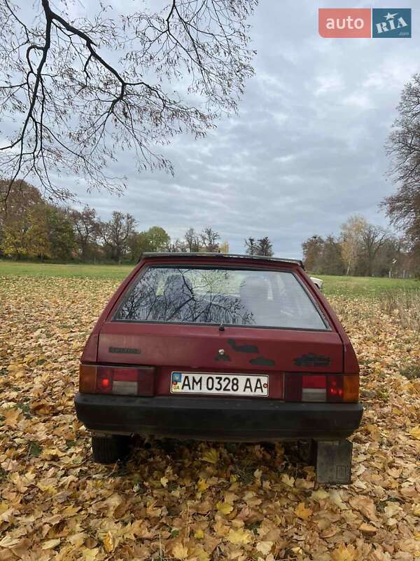 Хэтчбек ВАЗ / Lada 2108 1992 в Луцке фото 6 Хэтчбек ВАЗ / Lada 2108 1992 в Луцке