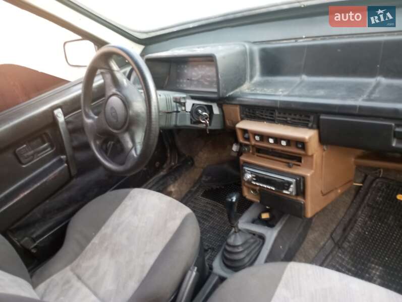 Хэтчбек ВАЗ / Lada 2108 1986 в Косове фото 2 Хэтчбек ВАЗ / Lada 2108 1986 в Косове