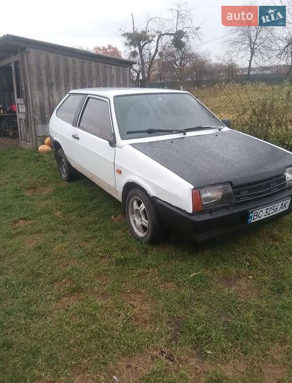 Хэтчбек ВАЗ / Lada 2108 1992 в Львове фото 6 Хэтчбек ВАЗ / Lada 2108 1992 в Львове