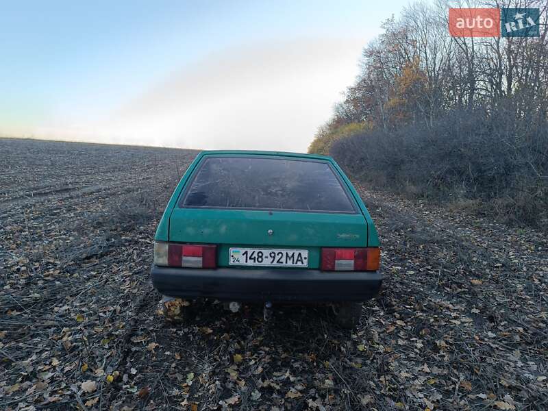 Хэтчбек ВАЗ / Lada 2108 1987 в Умани фото 3 Хэтчбек ВАЗ / Lada 2108 1987 в Умани