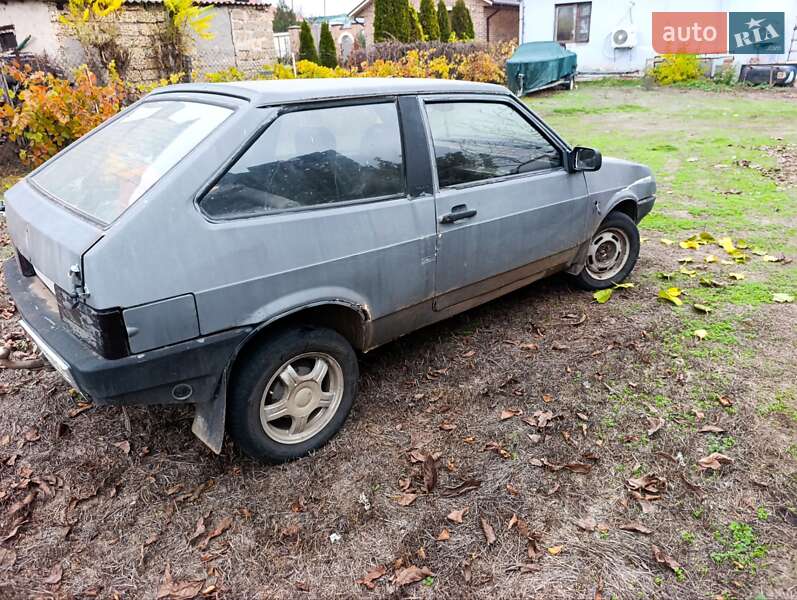 Хэтчбек ВАЗ / Lada 2108 1987 в Херсоне фото 3 Хэтчбек ВАЗ / Lada 2108 1987 в Херсоне