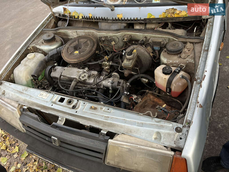 Хэтчбек ВАЗ / Lada 2108 1998 в Чернигове фото 5 Хэтчбек ВАЗ / Lada 2108 1998 в Чернигове