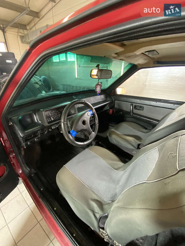 Хетчбек ВАЗ / Lada 2108 1993 в Львові