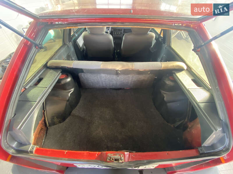 Хетчбек ВАЗ / Lada 2108 1993 в Львові