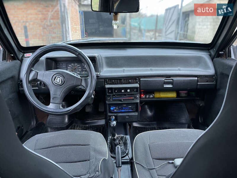 Хэтчбек ВАЗ / Lada 2108 1988 в Кривом Роге