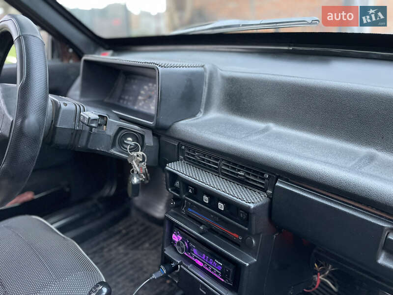 Хэтчбек ВАЗ / Lada 2108 1988 в Кривом Роге