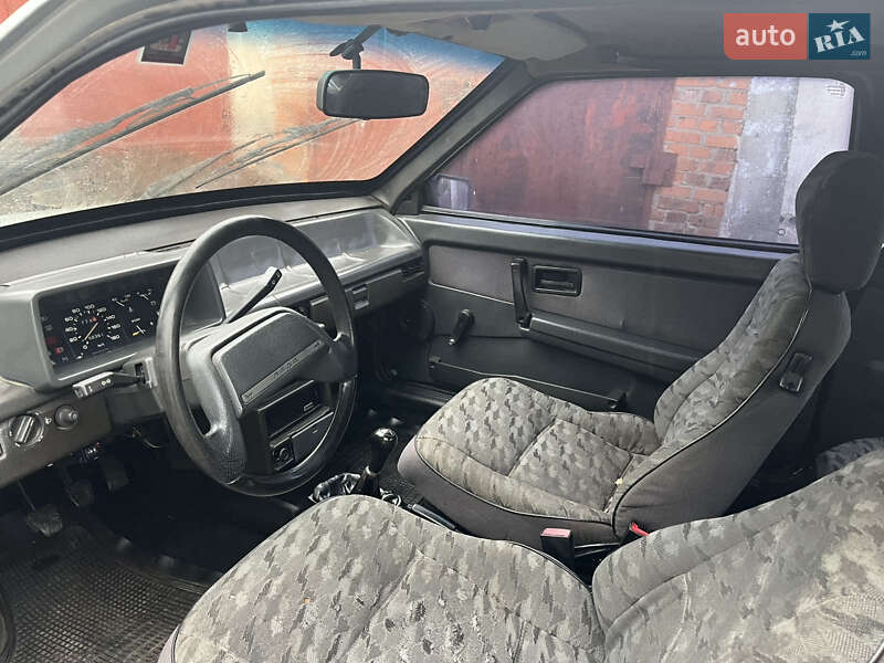 Хэтчбек ВАЗ / Lada 2108 2000 в Житомире