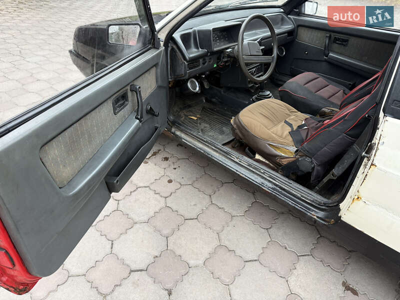 Хетчбек ВАЗ / Lada 2108 1988 в Дніпрі фото 10 Хетчбек ВАЗ / Lada 2108 1988 в Дніпрі